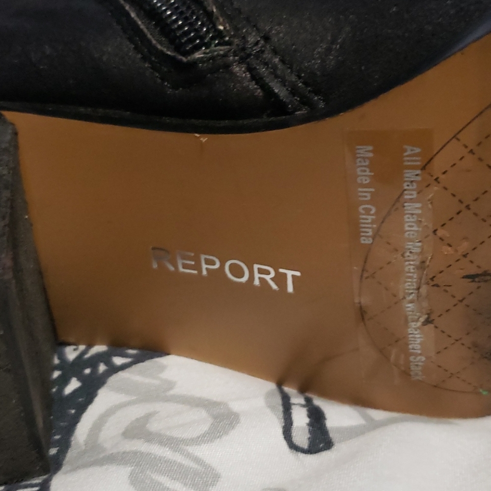 Boots - Picture 3 of 4